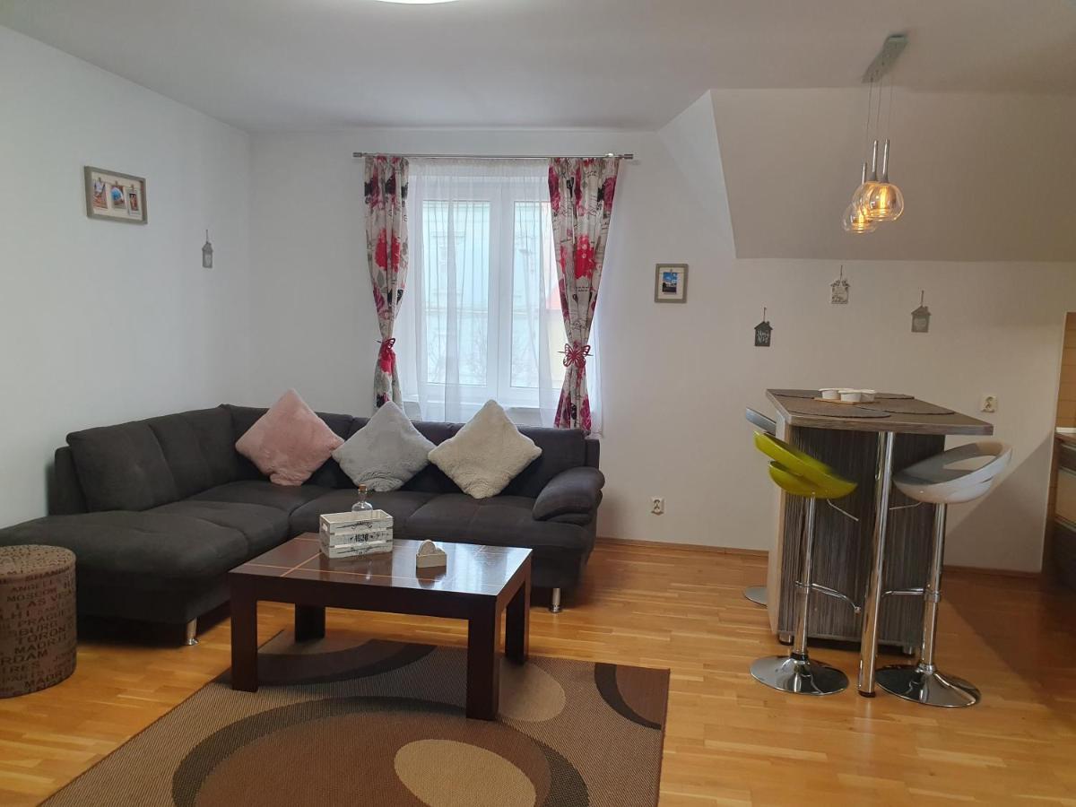 Smiley Apartment Σίμπιου Εξωτερικό φωτογραφία
